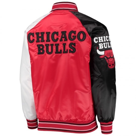 Chicago Bulls Starter Reliever Varsity Satin Raglan Jacket