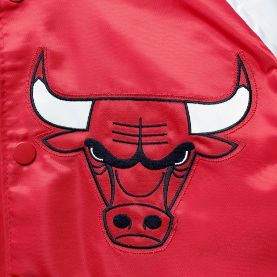 Chicago Bulls Starter Reliever Varsity Satin Raglan Jacket