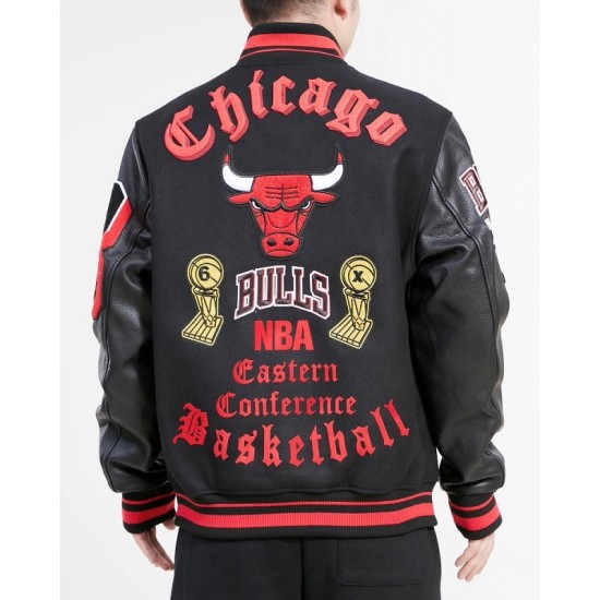 Men's Chicago Bulls Old English Logo Varsity Jacket